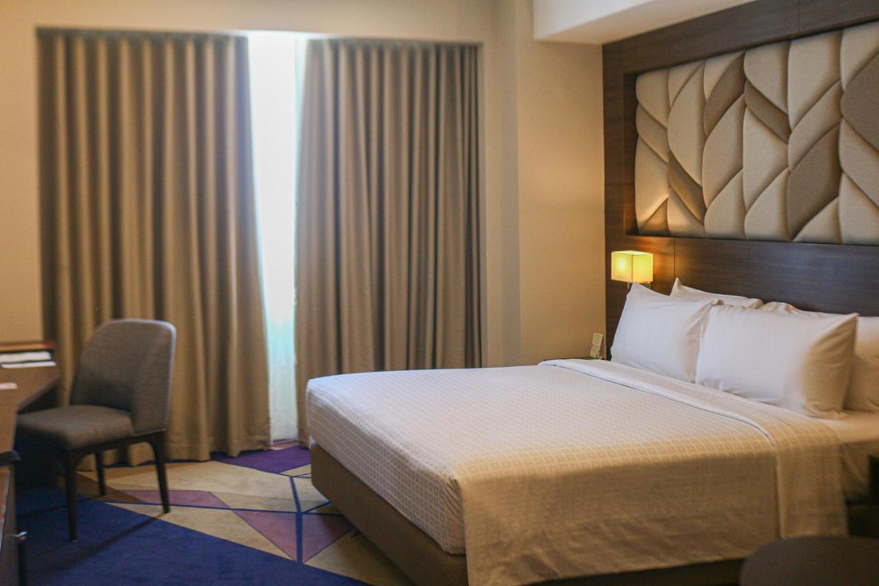 Luxent Hotel Quezon City Ngoại thất bức ảnh