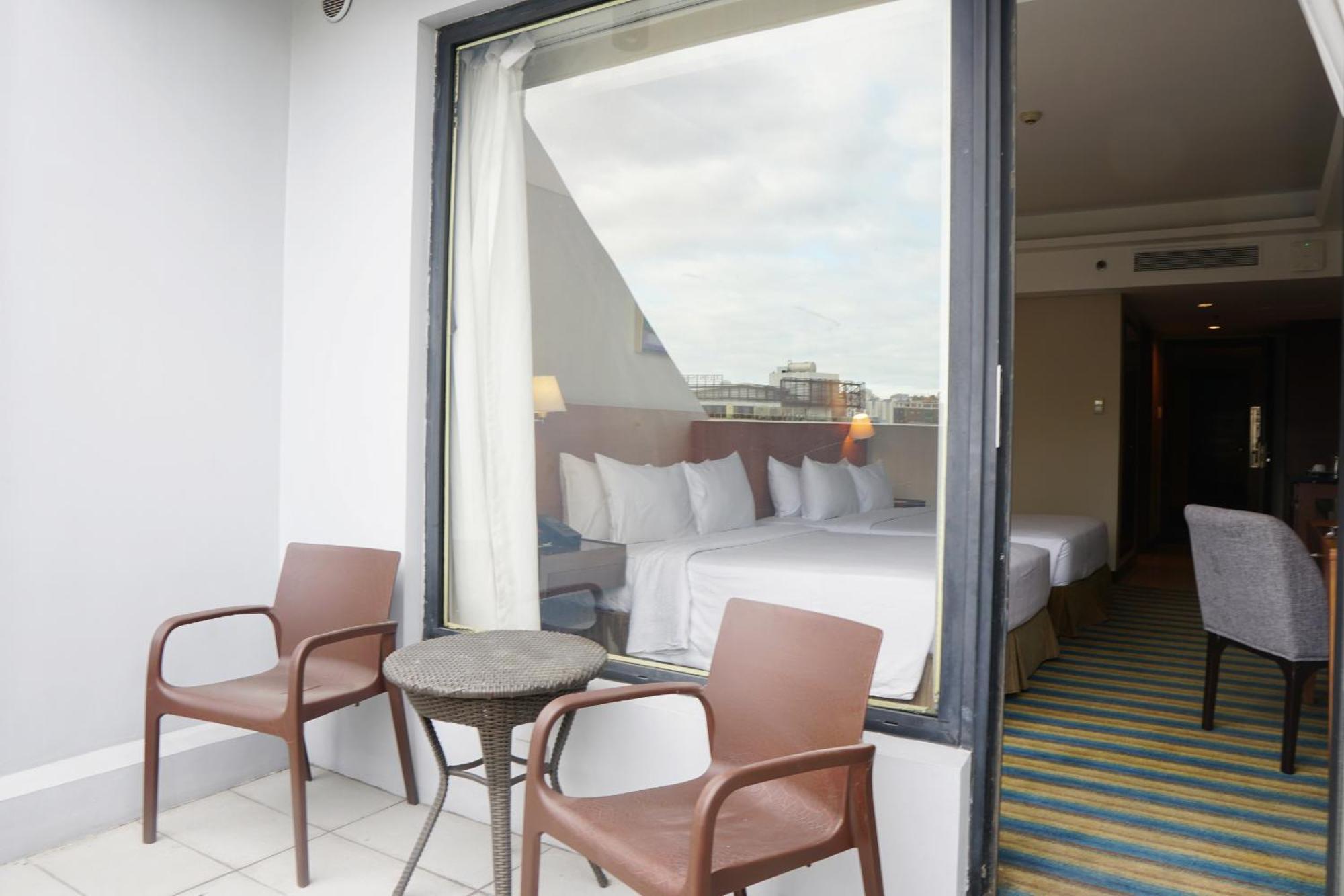 Luxent Hotel Quezon City Ngoại thất bức ảnh