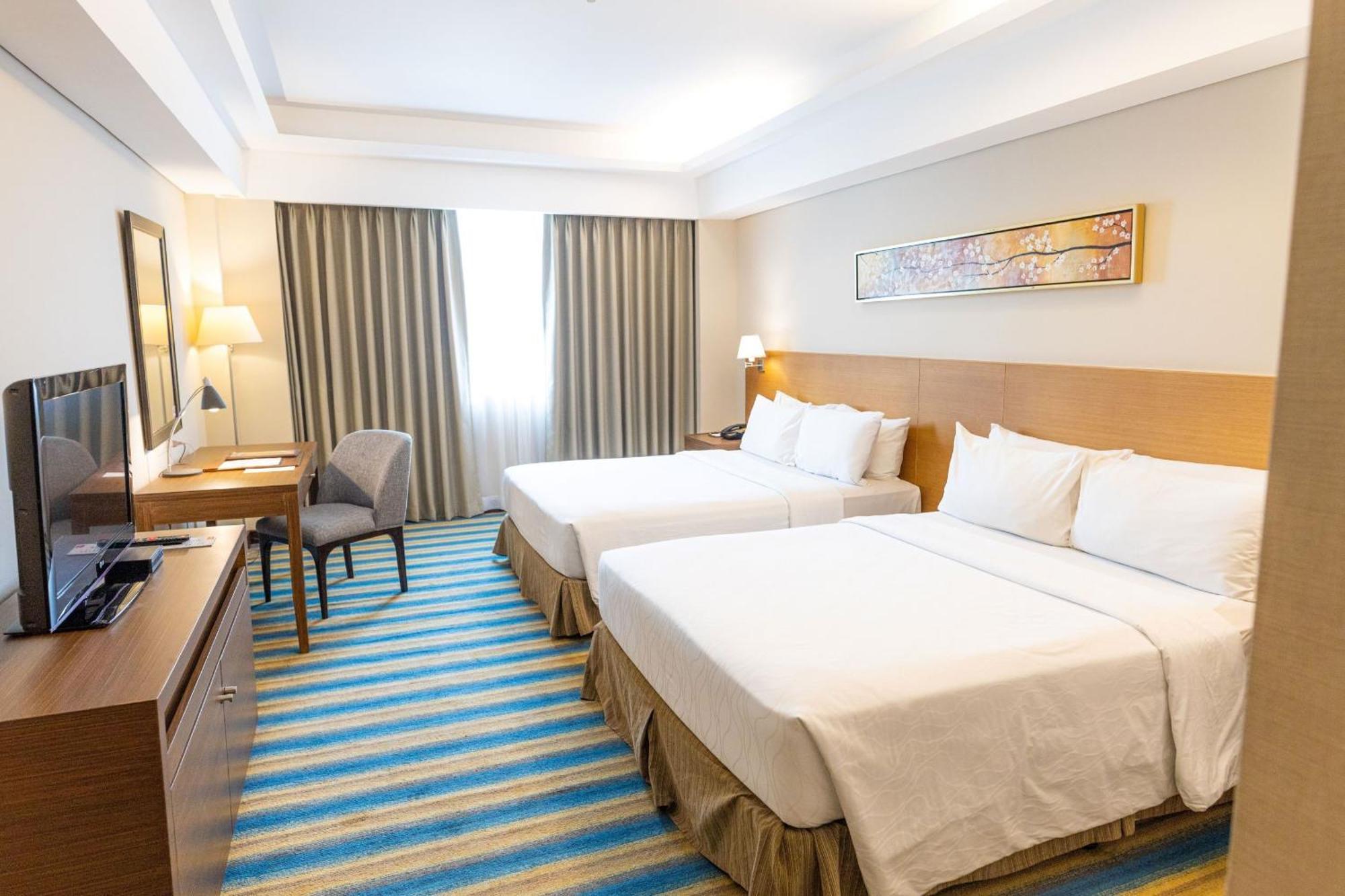Luxent Hotel Quezon City Ngoại thất bức ảnh