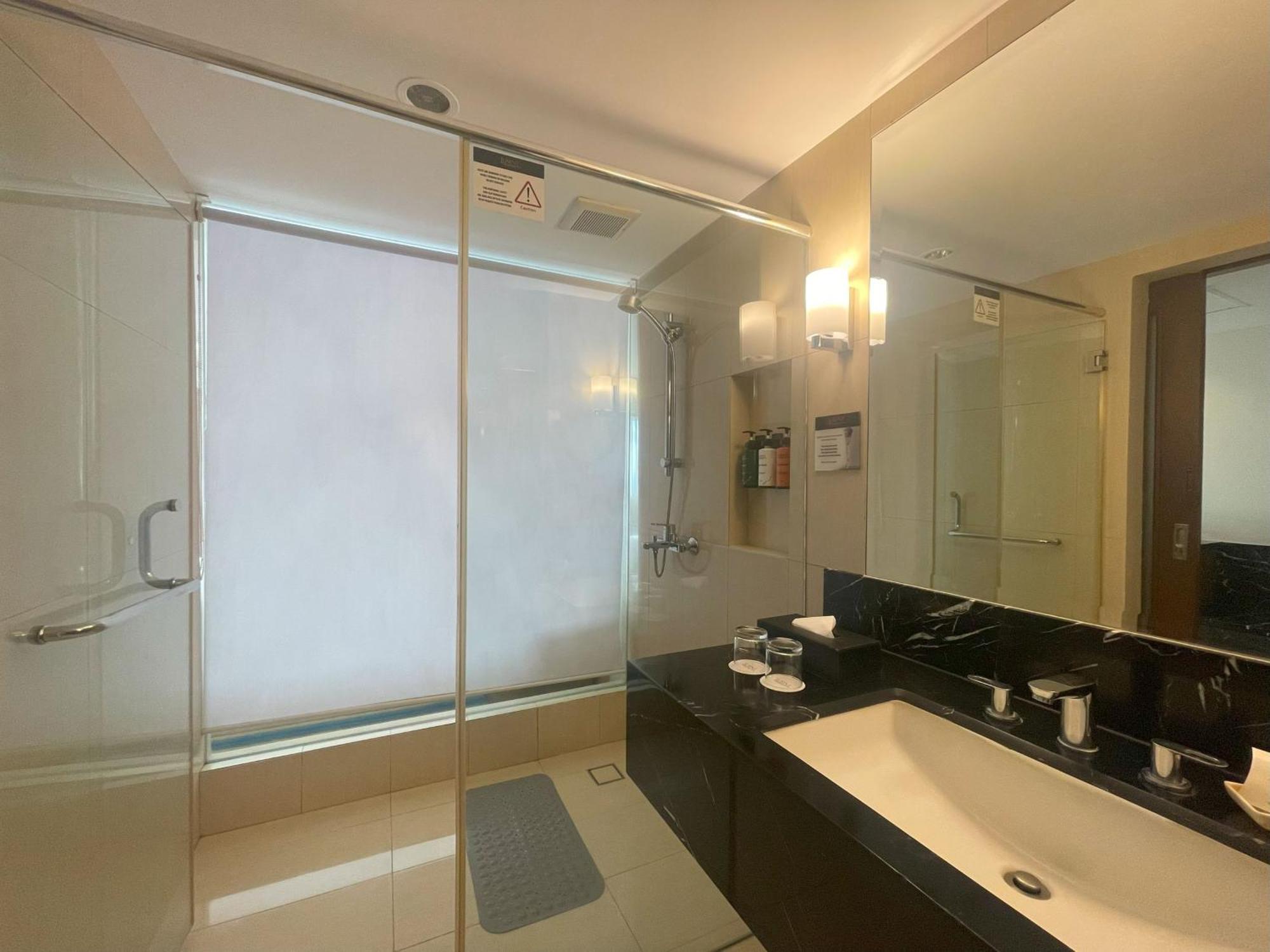 Luxent Hotel Quezon City Ngoại thất bức ảnh
