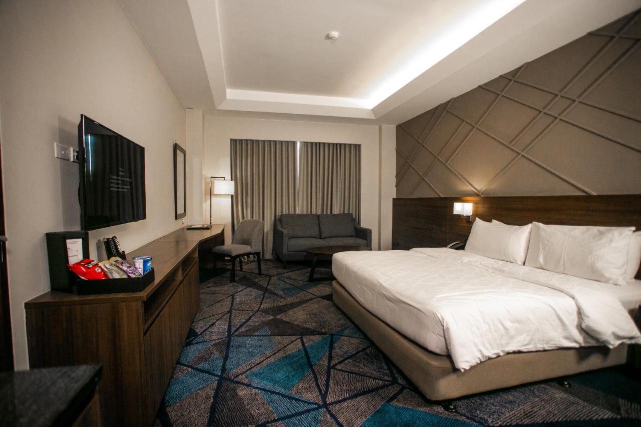 Luxent Hotel Quezon City Ngoại thất bức ảnh